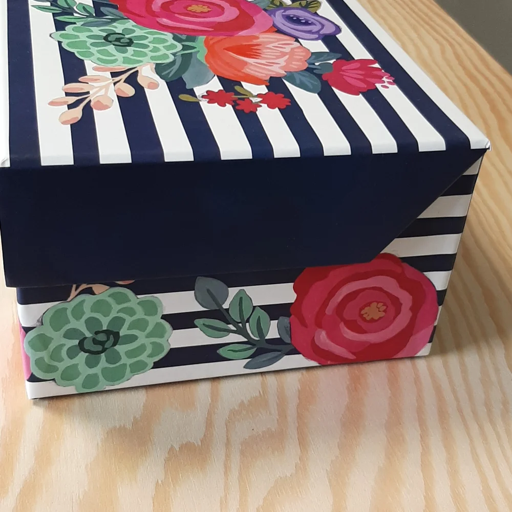 NWOT Decorative Box - Picture 2 of 5